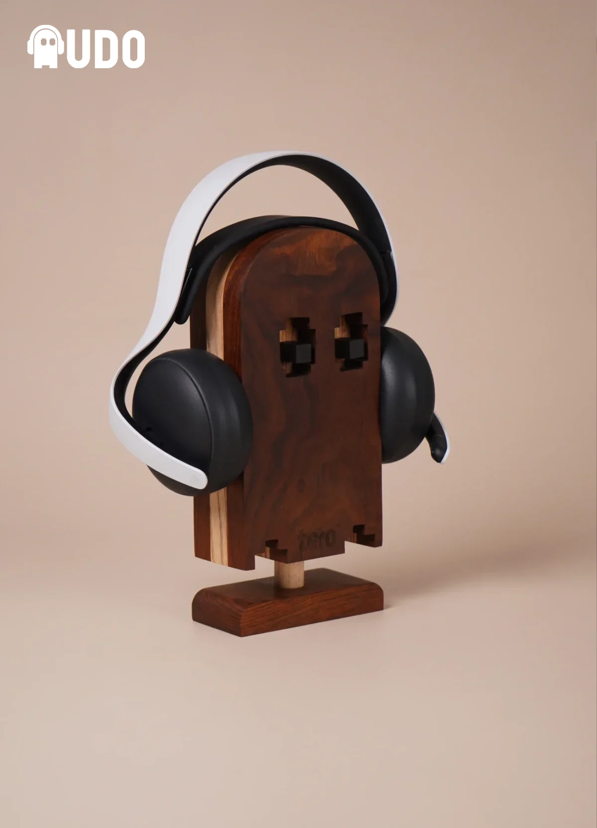 AUDO - Retro-Inspired Headphone Stand