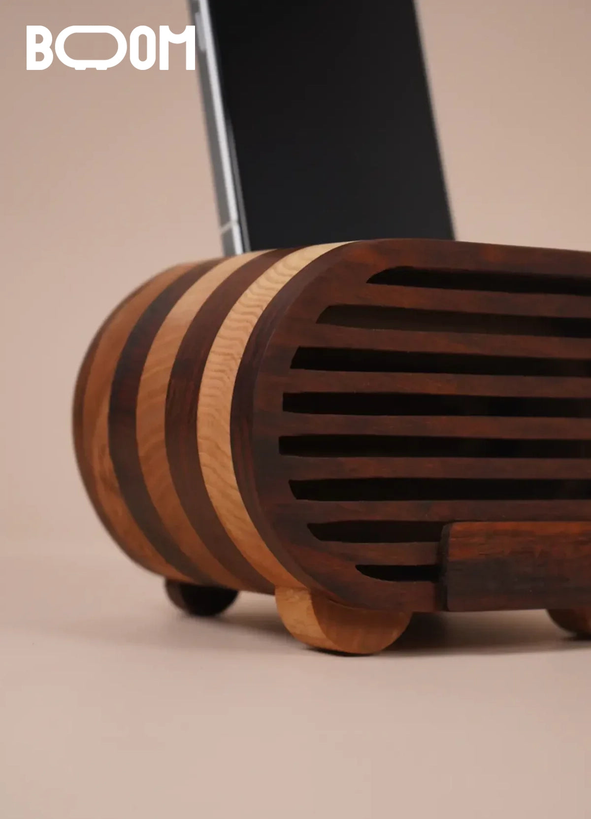 Boom - Smartphone Holder & Amplifier