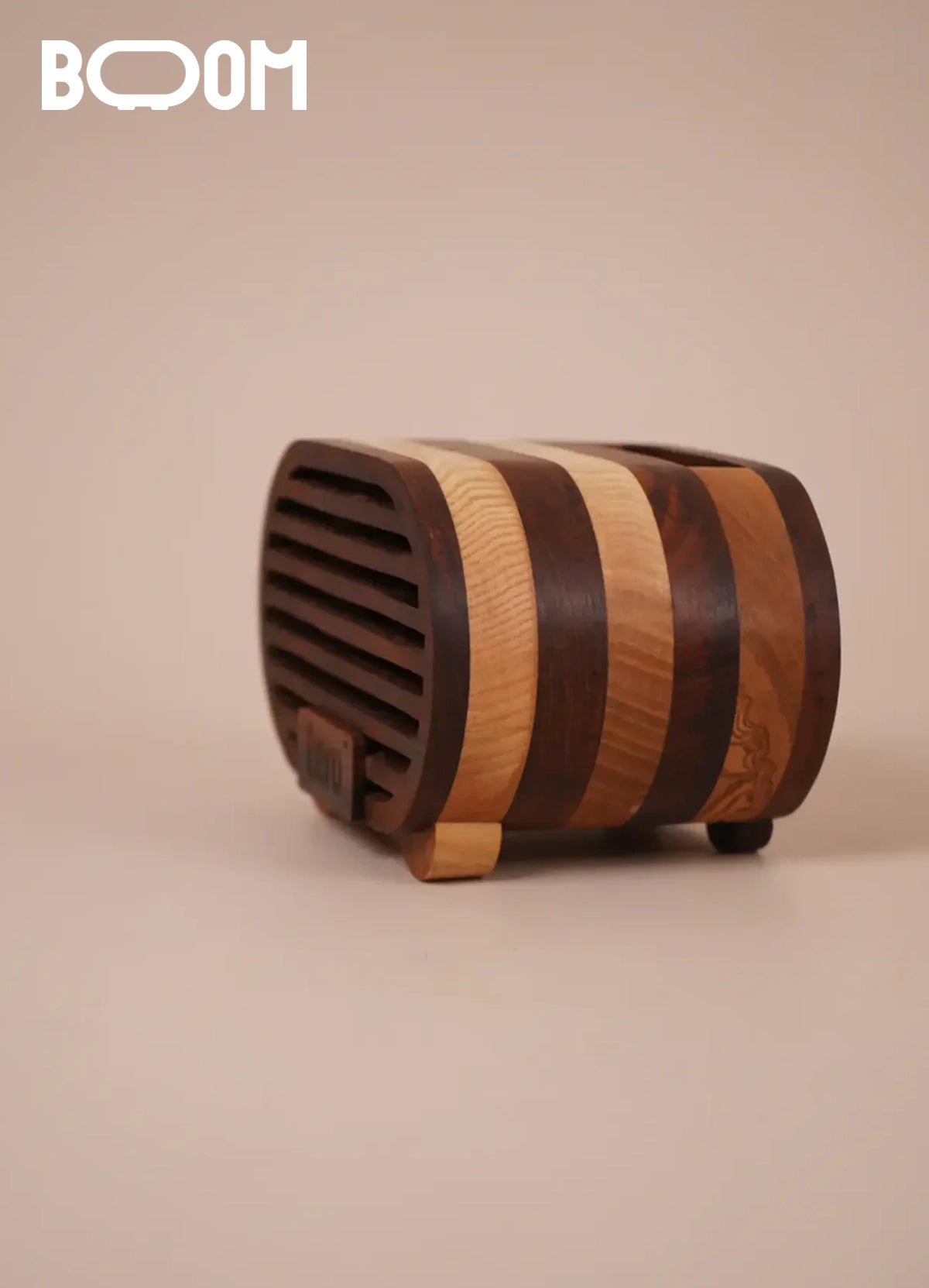 Boom - Smartphone Holder & Amplifier