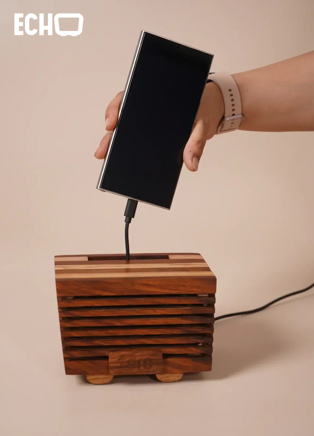 ECHO - Acoustic Amplifier & Phone Dock