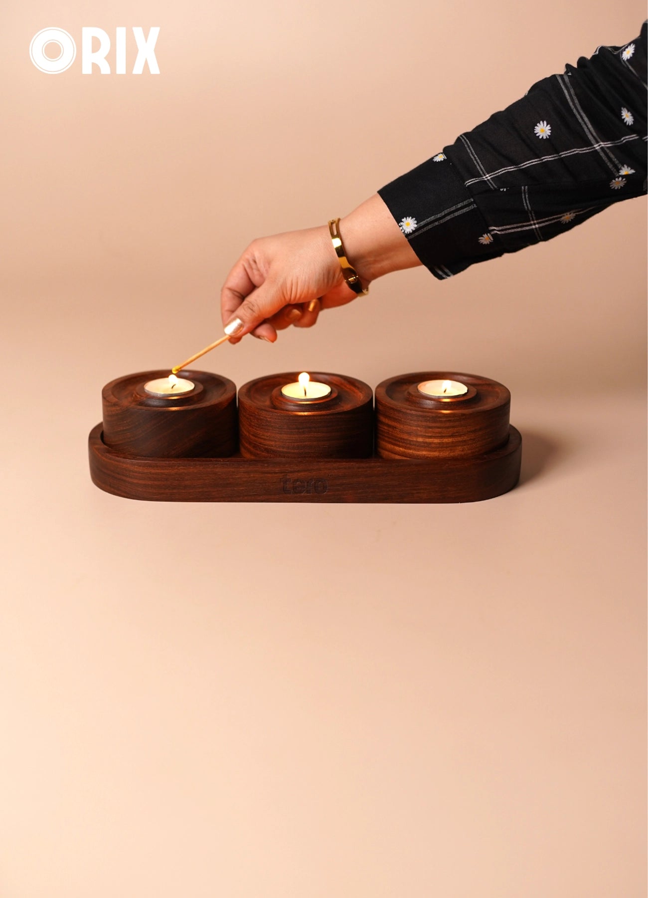 ORIX – Curved Tealight Blocks