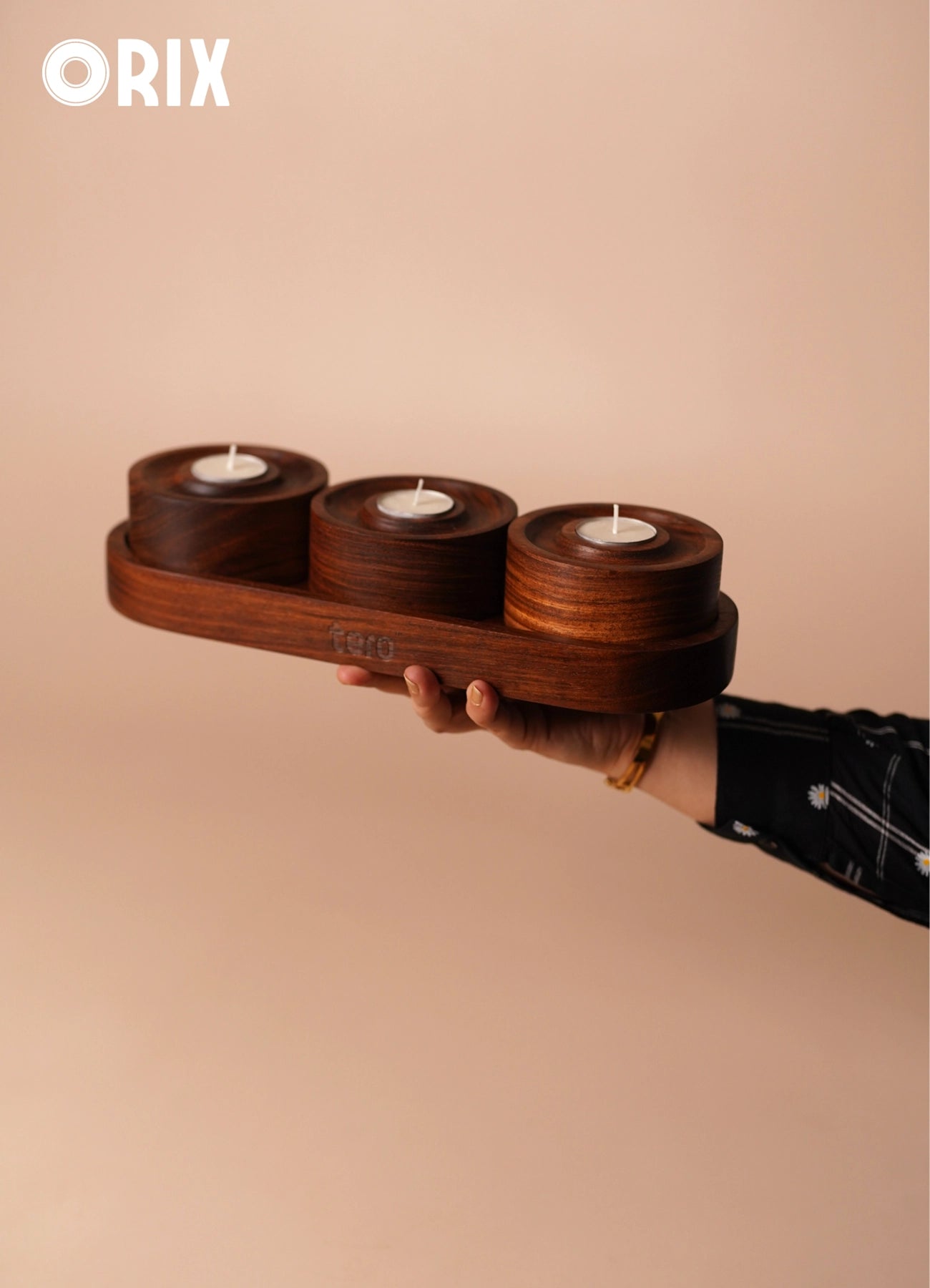 ORIX – Curved Tealight Blocks