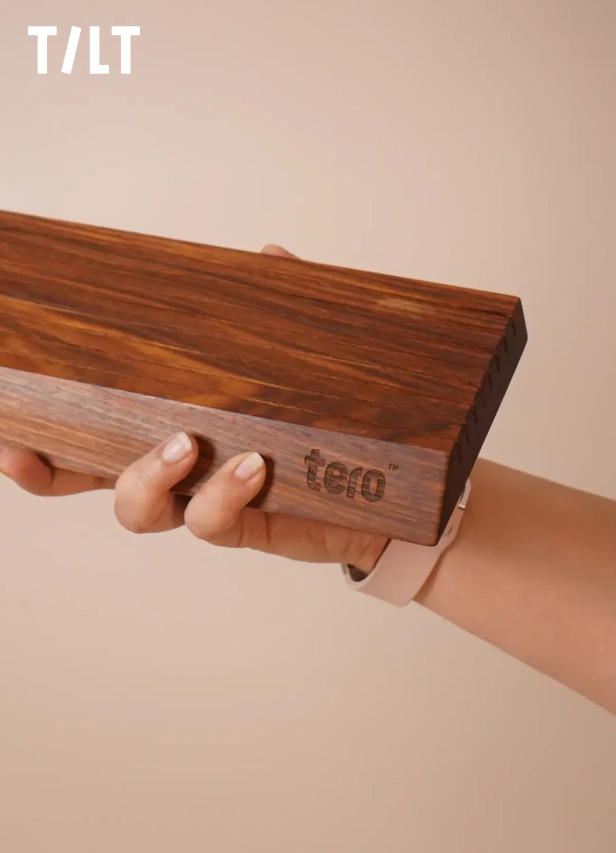 TILT - Polaroid Display Frame