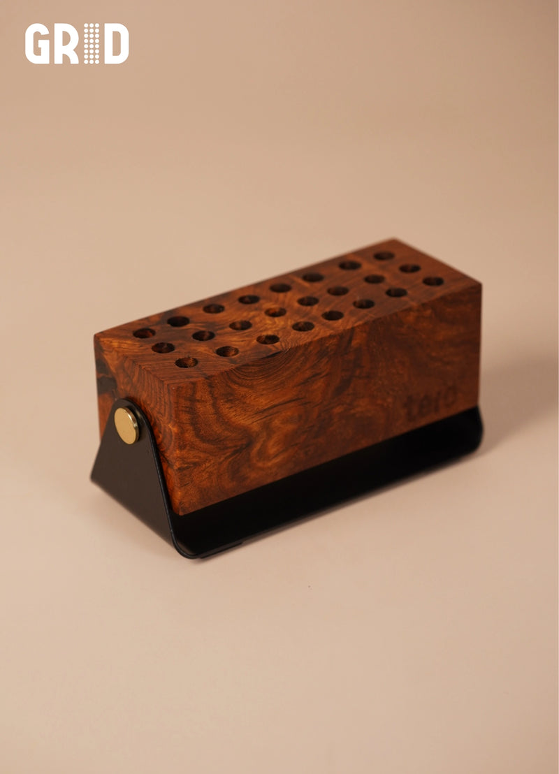 GRID TCS – Solidwood Pen Holder, Grade 1