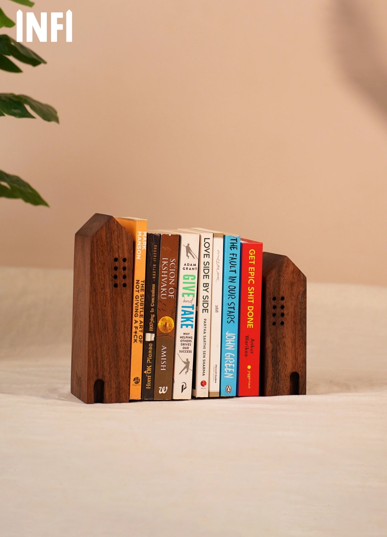 INFI – Solidwood Bookends