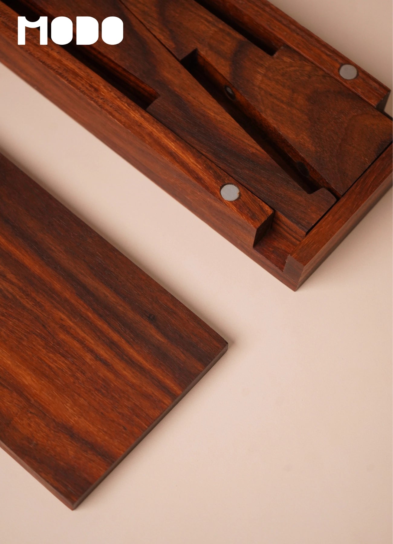 MODO – Nomad Laptop Dock