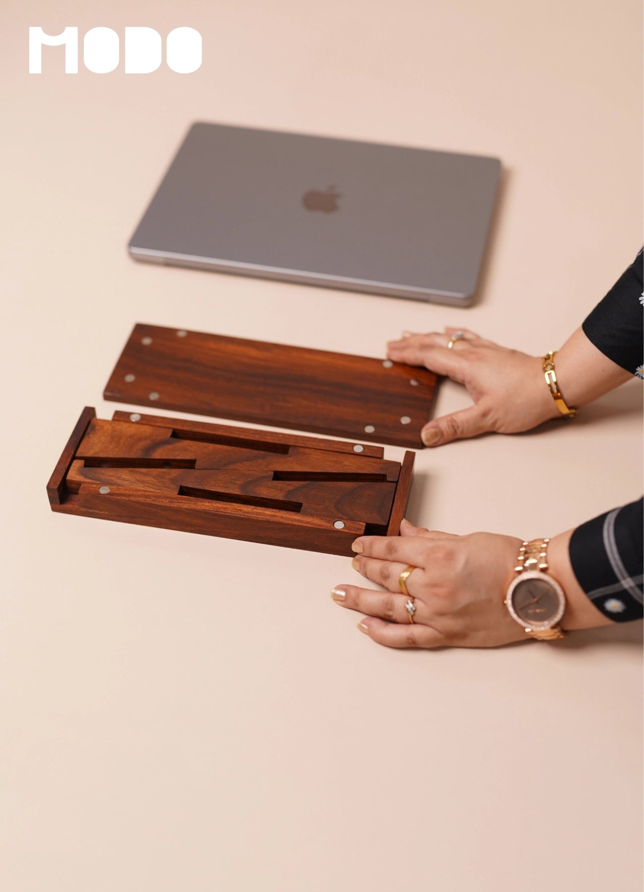 MODO – Nomad Laptop Dock