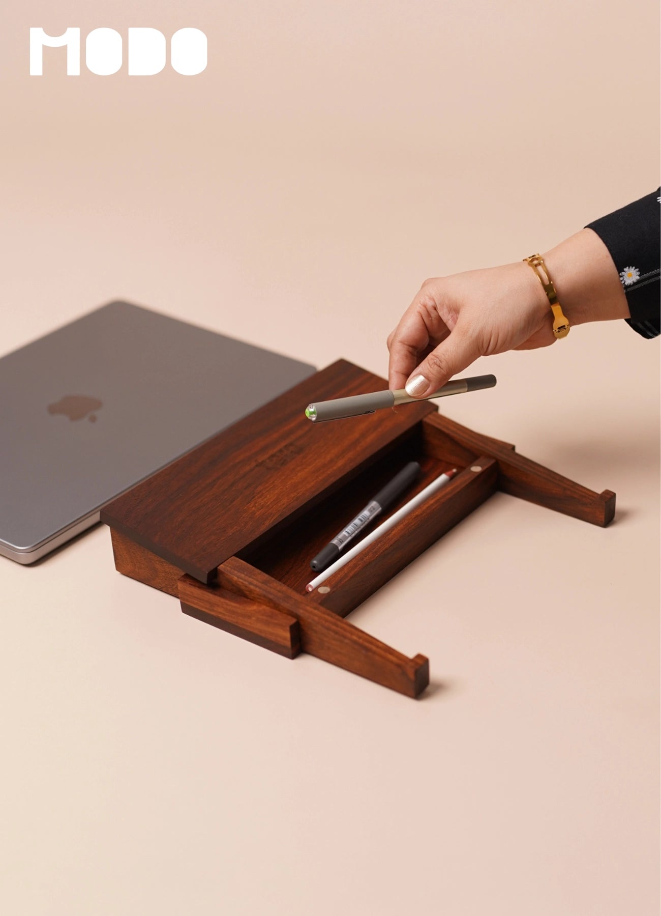 MODO – Nomad Laptop Dock