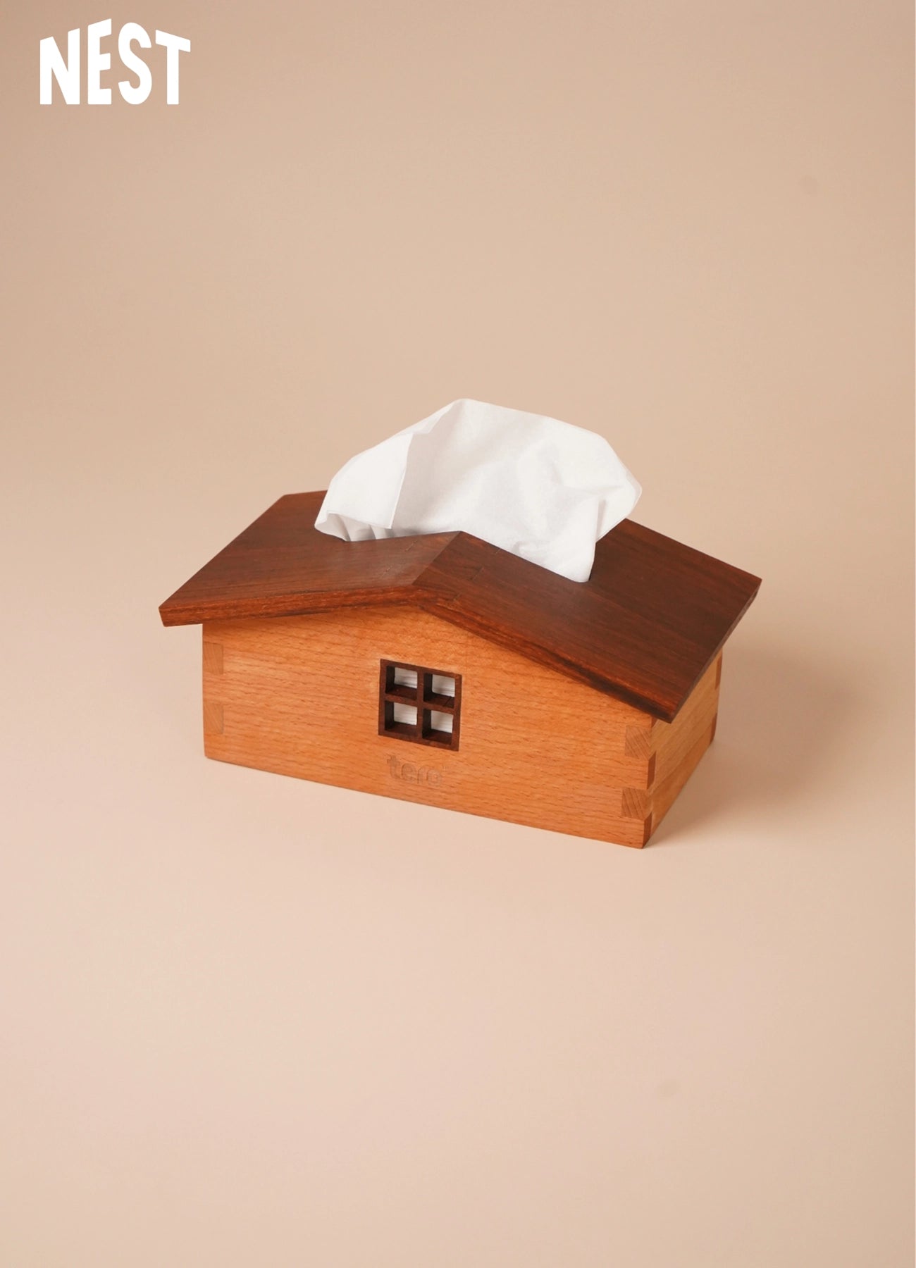 NEST – Wooden Tissue Hut