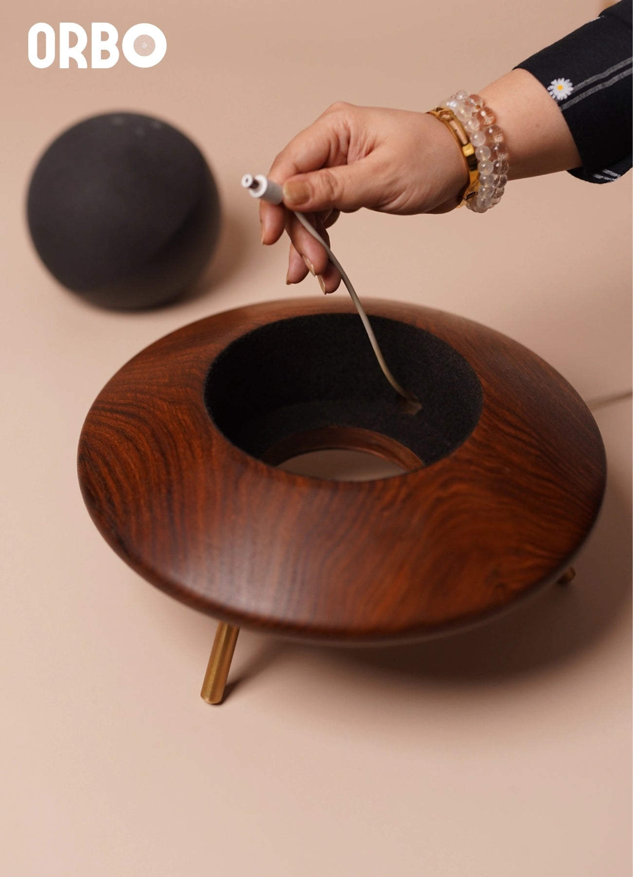 ORBO – Alexa Echo Dock