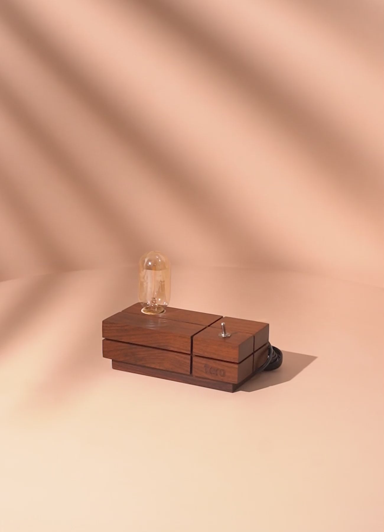 LUME - Solid wood Exo Lamp